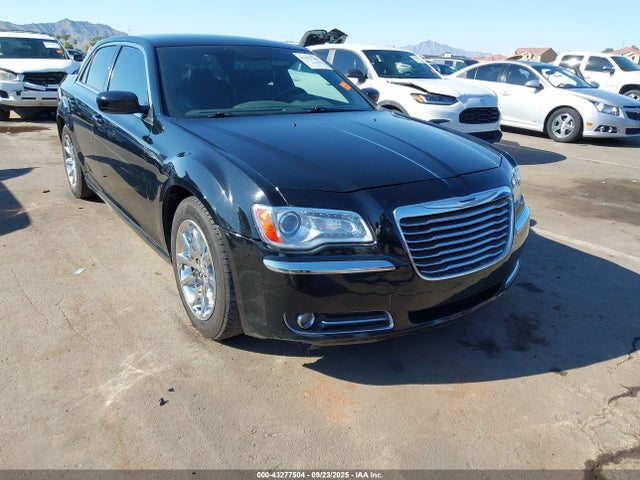 2013 Chrysler 300 Motown მანქანა იყიდება აუქციონზე, vin: 2C3CCAAG9DH588654, აუქციონის ნომერი: 43277504