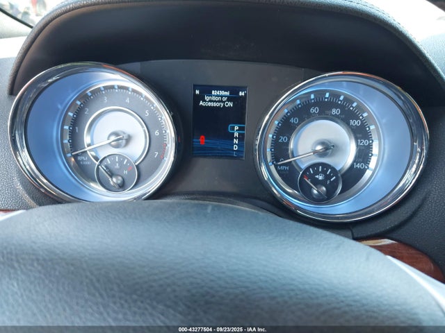 2013 Chrysler 300 Motown მანქანა იყიდება აუქციონზე, vin: 2C3CCAAG9DH588654, აუქციონის ნომერი: 43277504