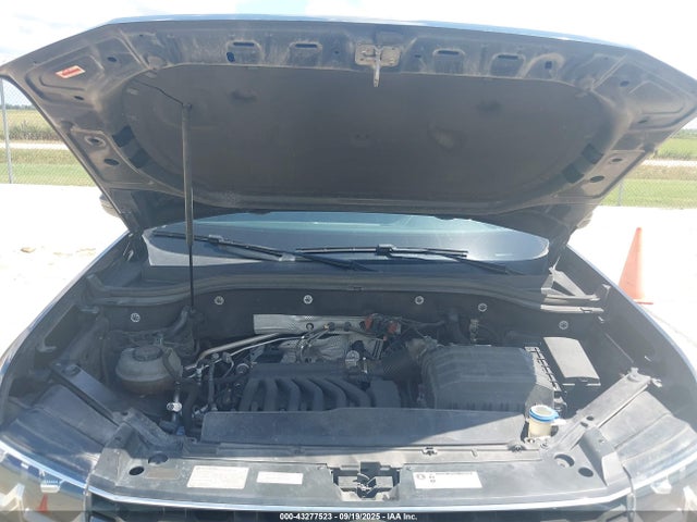 1V2CR2CA2JC567294 Volkswagen fsi