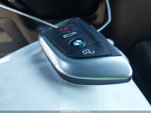 2019 BMW X3 5UXTR9C52KLP84602 Photo 10