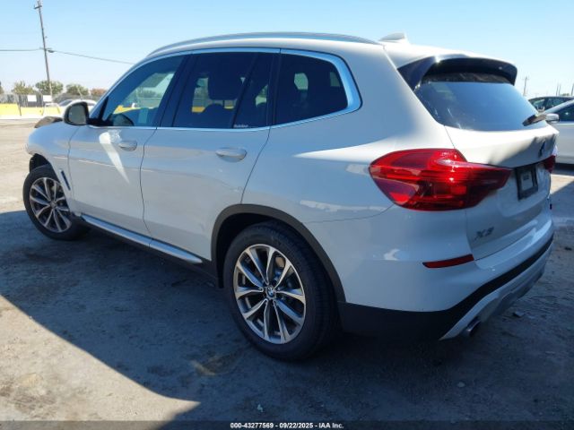 2019 BMW X3 5UXTR9C52KLP84602 Photo 2
