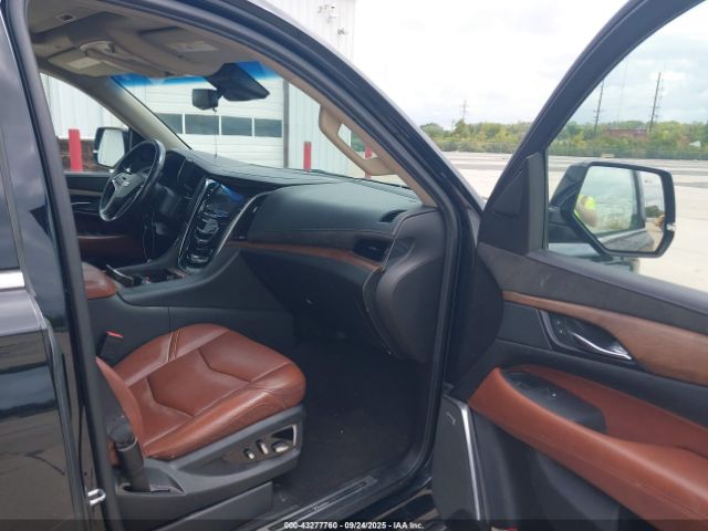 2019 CADILLAC ESCALADE 1GYS4BKJ2KR384516 Photo 4