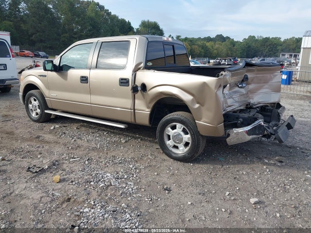 2011 FORD F-150 1FTFW1CT3BFB75055 Photo 2