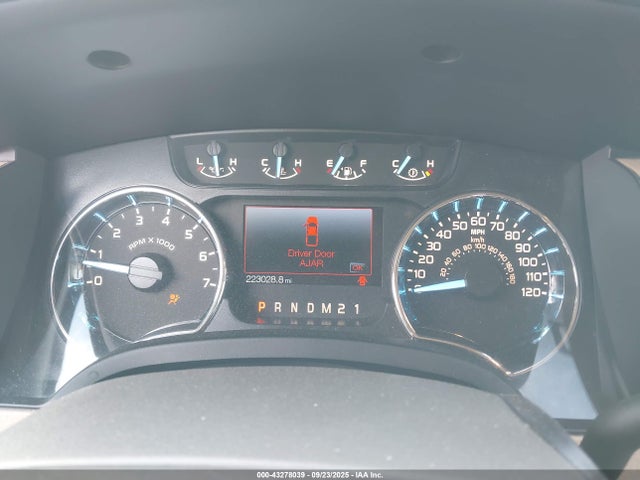 2011 FORD F-150 1FTFW1CT3BFB75055 Photo 6