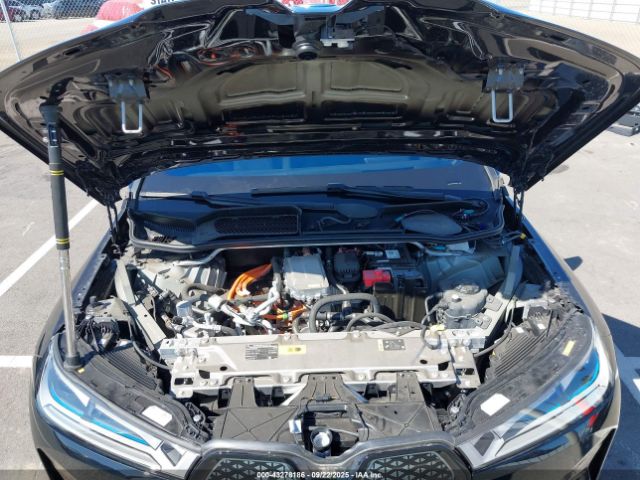 2025 BMW IX WB533CF08SCT03201 Photo 9