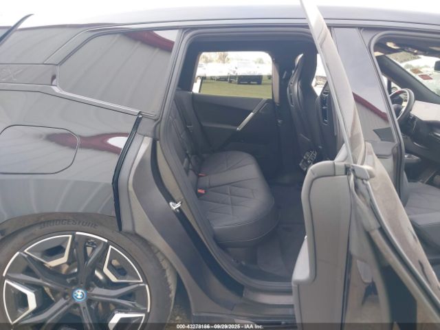 2025 BMW IX WB533CF08SCT03201 Photo 7