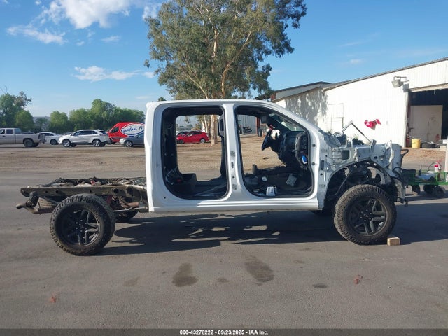 2020 Chevrolet Silverado 1500 4wd  Short Bed Lt Trail Boss მანქანა იყიდება აუქციონზე, vin: 3GCPYFEL5LG376688, აუქციონის ნომერი: 43278222