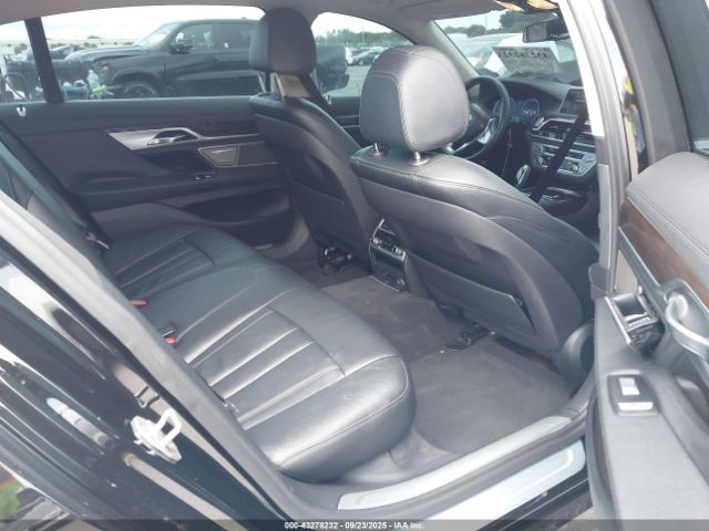 2018 BMW 740I WBA7E2C5XJG742365 Photo 7