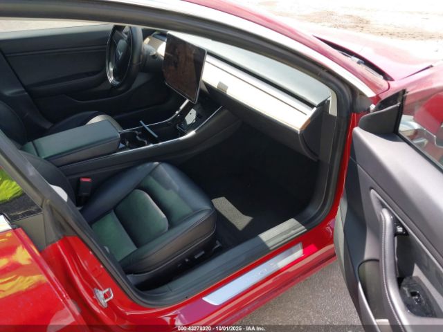 2019 TESLA MODEL 3 5YJ3E1EA1KF435264 Photo 4