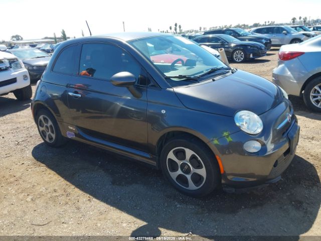 2018 FIAT 500E 3C3CFFGEXJT510140 Photo 0
