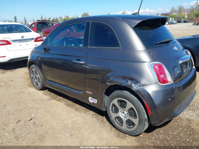 2018 FIAT 500E 3C3CFFGEXJT510140 Photo 2