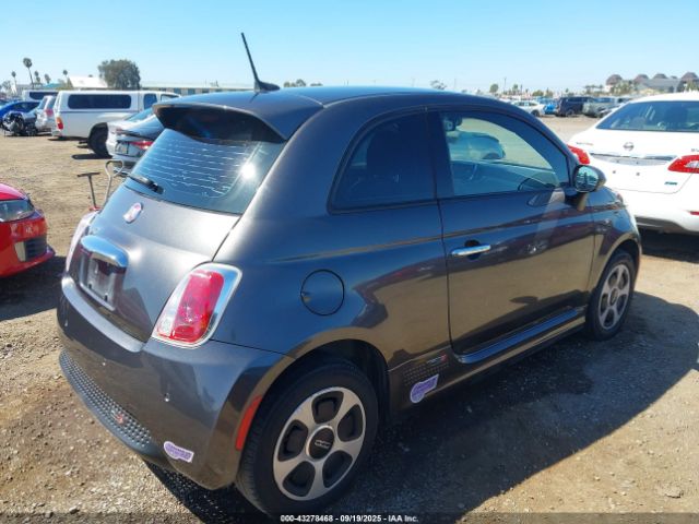 2018 FIAT 500E 3C3CFFGEXJT510140 Photo 3