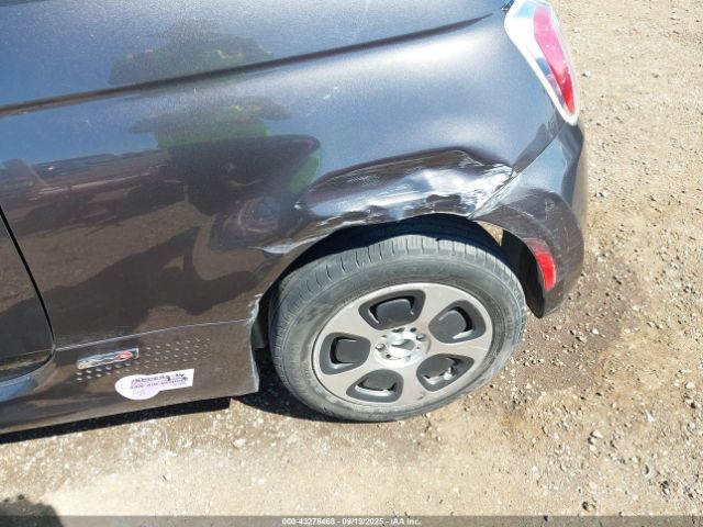 2018 FIAT 500E 3C3CFFGEXJT510140 Photo 5