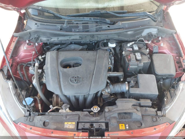 3MYDLBYVXKY505140 Toyota YARIS LE