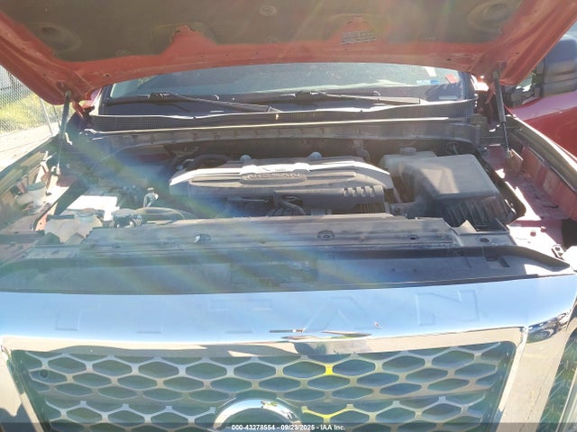 1N6AA1E52HN568502 Nissan TITAN SV