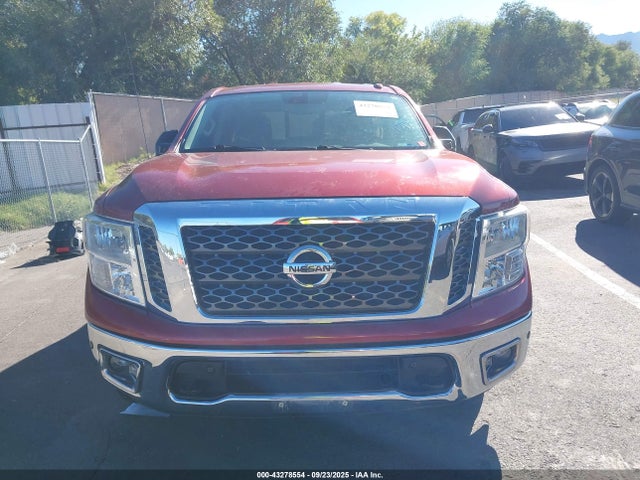 1N6AA1E52HN568502 Nissan TITAN SV