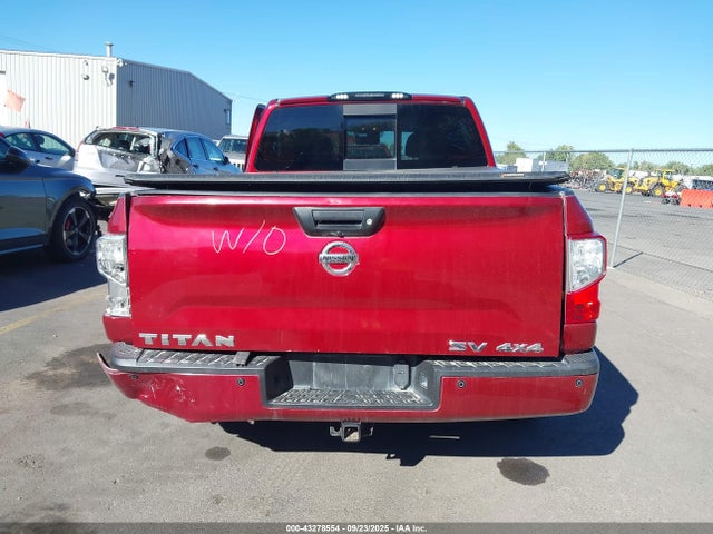 1N6AA1E52HN568502 Nissan TITAN SV