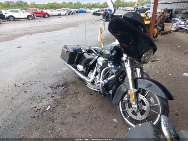 2023 HARLEY-DAVIDSON FLHX 1HD1KBC16PB637177