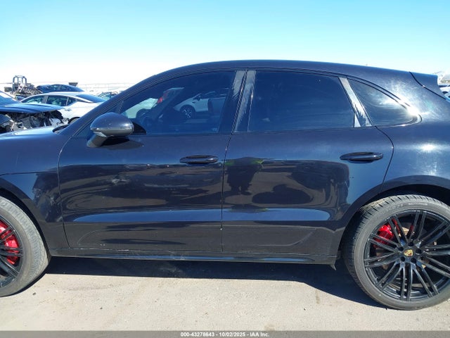 Porsche Macan 2015 WP1AF2A58FLB94002 Image 15