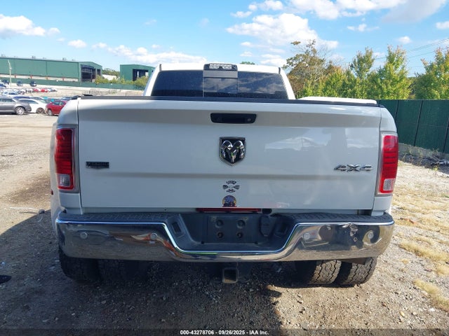 43278706 :رقم المزاد ، 3C63RRML5HG597429 vin ، 2017 Ram 3500 Laramie  4x4 6'4 Box مزاد بيع