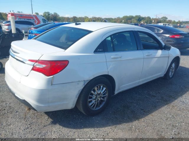 2014 CHRYSLER 200 1C3CCBAB5EN231393 Photo 3
