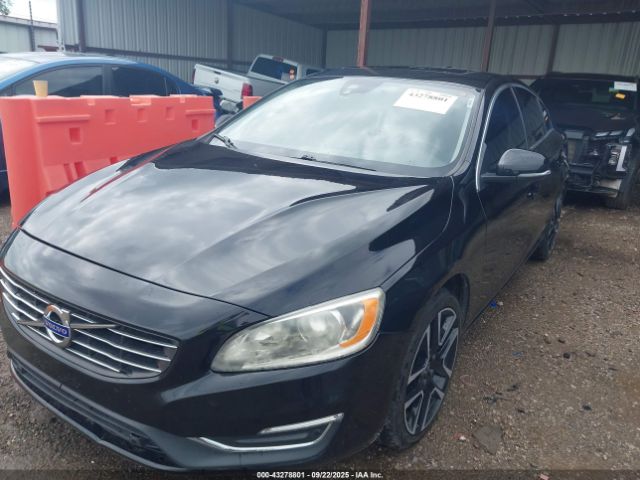 2016 VOLVO S60 YV126MFK5G1392947 Photo 1