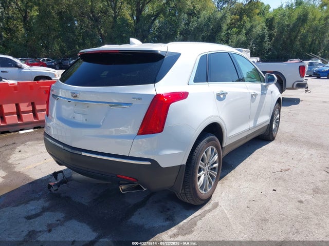 2018 CADILLAC XT5 1GYKNDRS7JZ197455 Photo 3