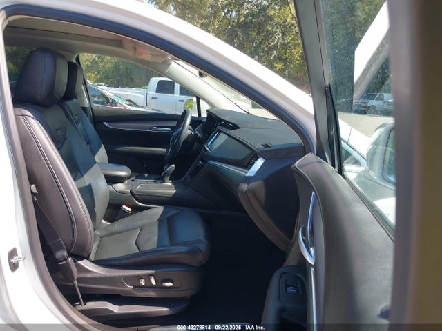 2018 CADILLAC XT5 1GYKNDRS7JZ197455 Photo 4