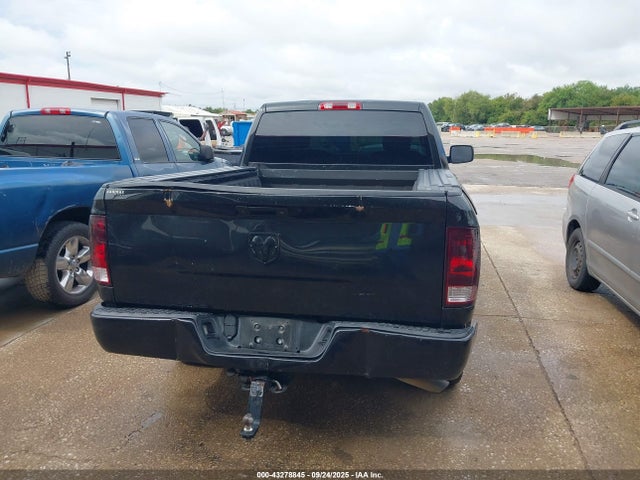 3C6JR6AG9HG645737 RAM 2017
