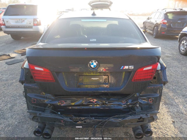 BMW 2015 2015 WBSFV9C57FD595009 Image 6