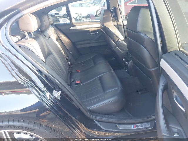 BMW 2015 2015 WBSFV9C57FD595009 Image 8