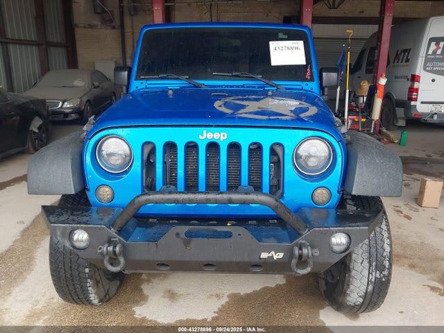 1C4BJWDG0GL186762 Jeep 2016