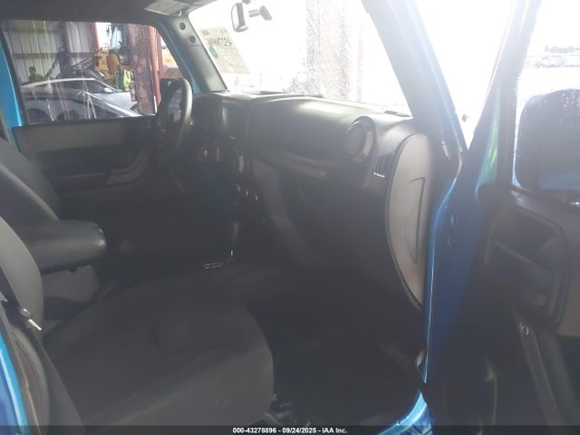 1C4BJWDG0GL186762 Jeep 2016