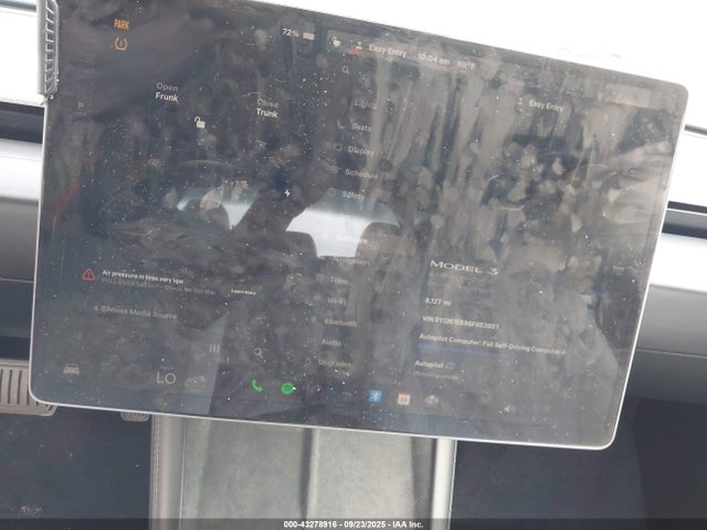 2025 TESLA MODEL 3 5YJ3E1EB9SF953857 Photo 6