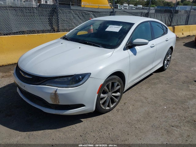 1C3CCCBB6FN708368 Chrysler 2015