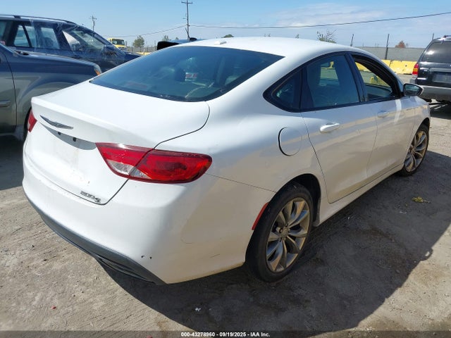 1C3CCCBB6FN708368 Chrysler 2015