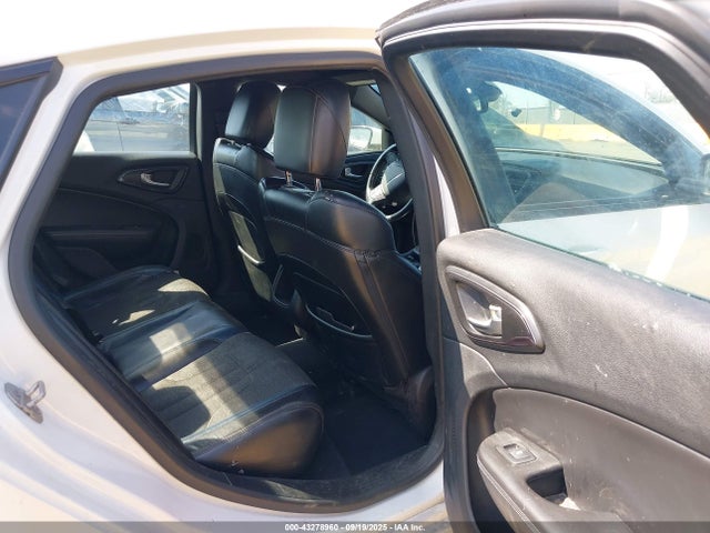 1C3CCCBB6FN708368 Chrysler 2015