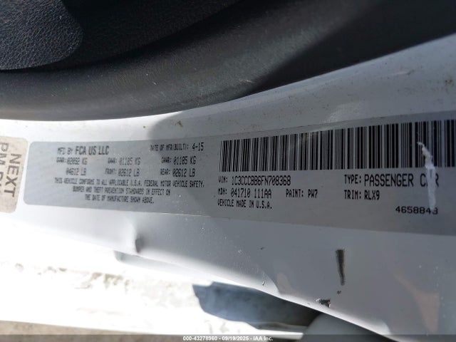 1C3CCCBB6FN708368 Chrysler 2015