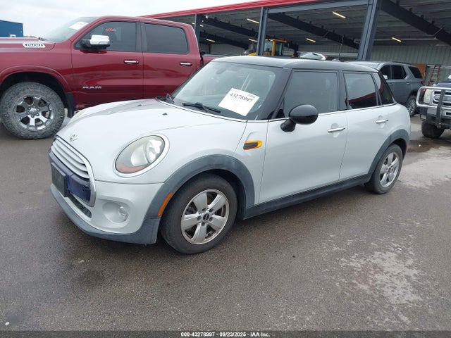 Mini Hardtop 2015 WMWXS5C59FT833880 Image 2