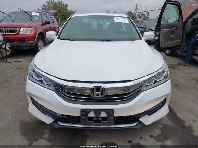 1HGCR2F76GA068571 Honda k24w1