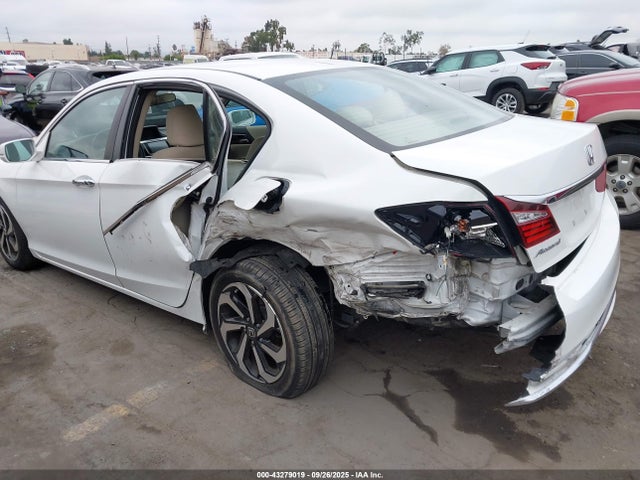 1HGCR2F76GA068571 Honda k24w1