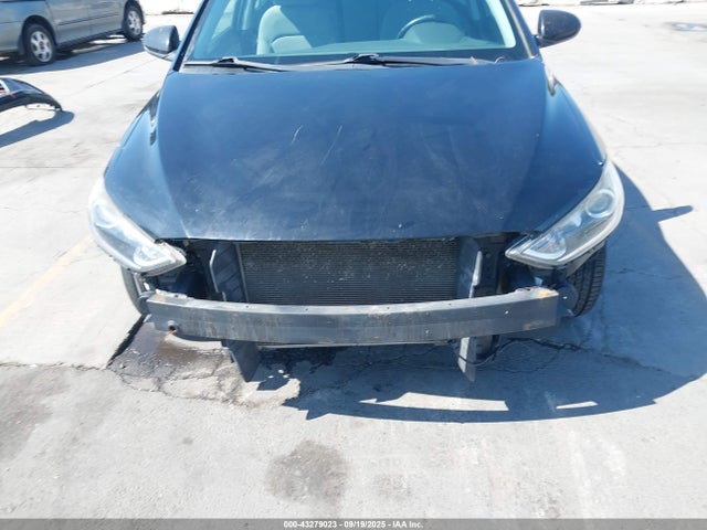 KMHD84LF7HU106138 Hyundai Elantra