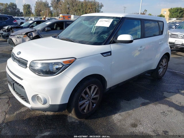 KIA g 2018 KNDJP3A52J7558923 Image 2