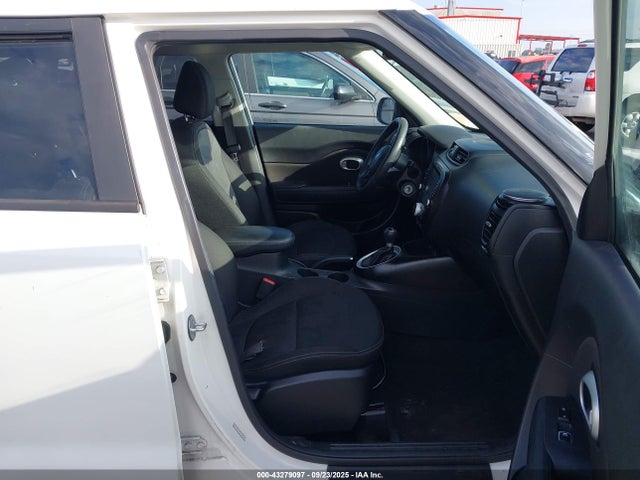 KIA g 2018 KNDJP3A52J7558923 Image 5