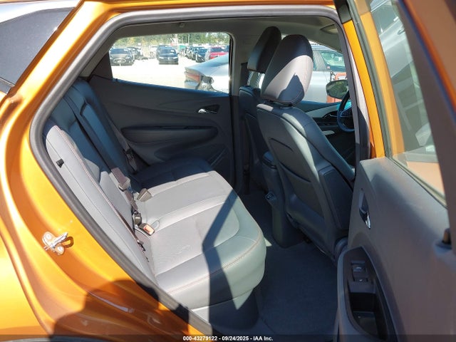 Chevrolet 2017 2017 1G1FX6S00H4159281 Image 8