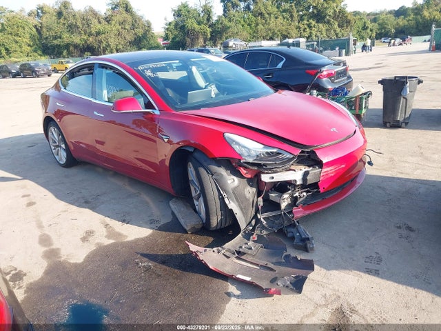 2018 TESLA MODEL 3 5YJ3E1EB8JF065728 Photo 0