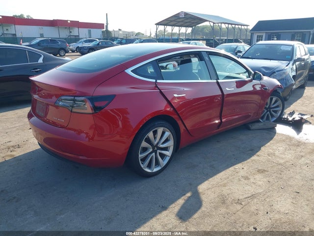 2018 TESLA MODEL 3 5YJ3E1EB8JF065728 Photo 3
