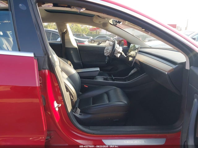 2018 TESLA MODEL 3 5YJ3E1EB8JF065728 Photo 4