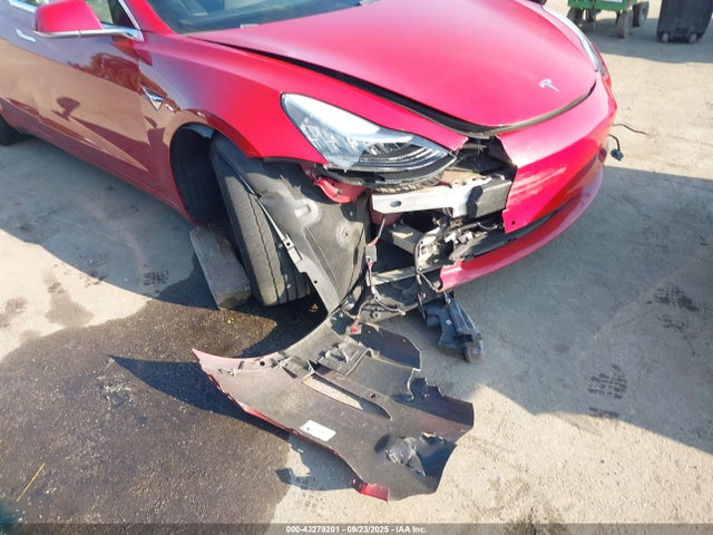 2018 TESLA MODEL 3 5YJ3E1EB8JF065728 Photo 5
