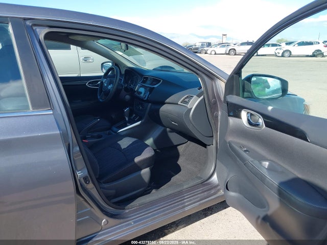 3N1AB7AP0JL647153 Nissan 2018